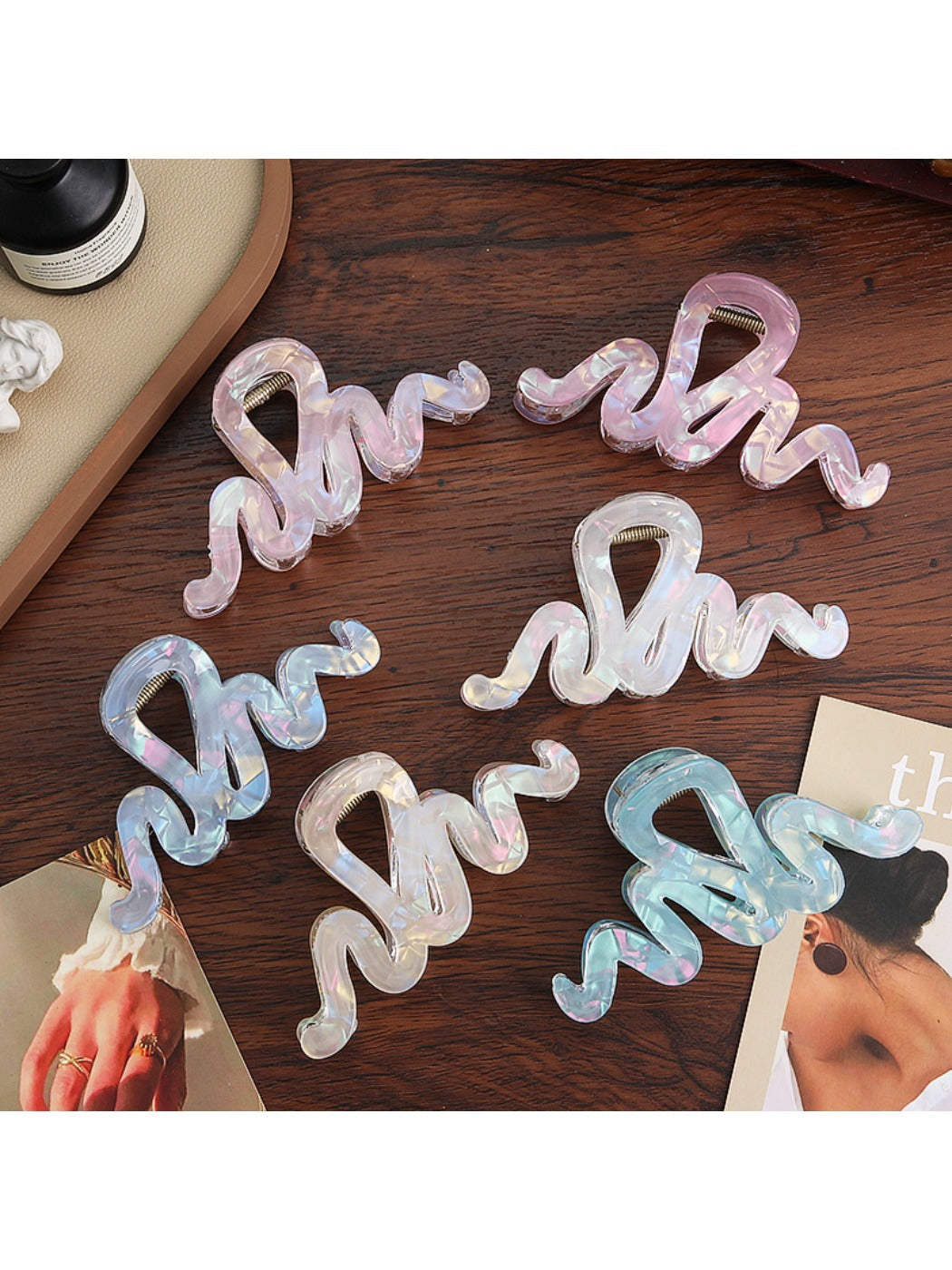 Beau - Luxe Wavy-Shaped Hair Clip