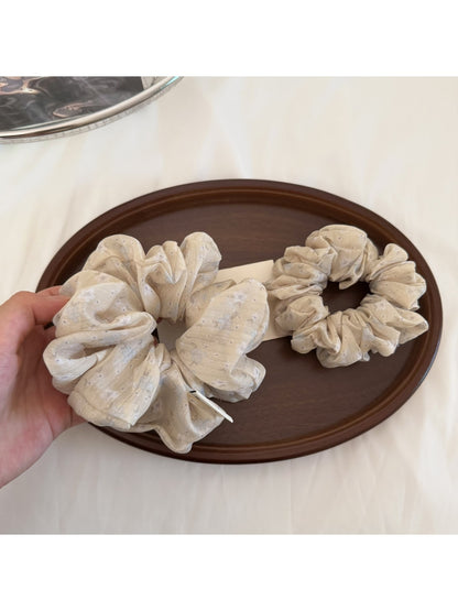 Gifty - Floral Print Polyester Ruffled Scrunchie