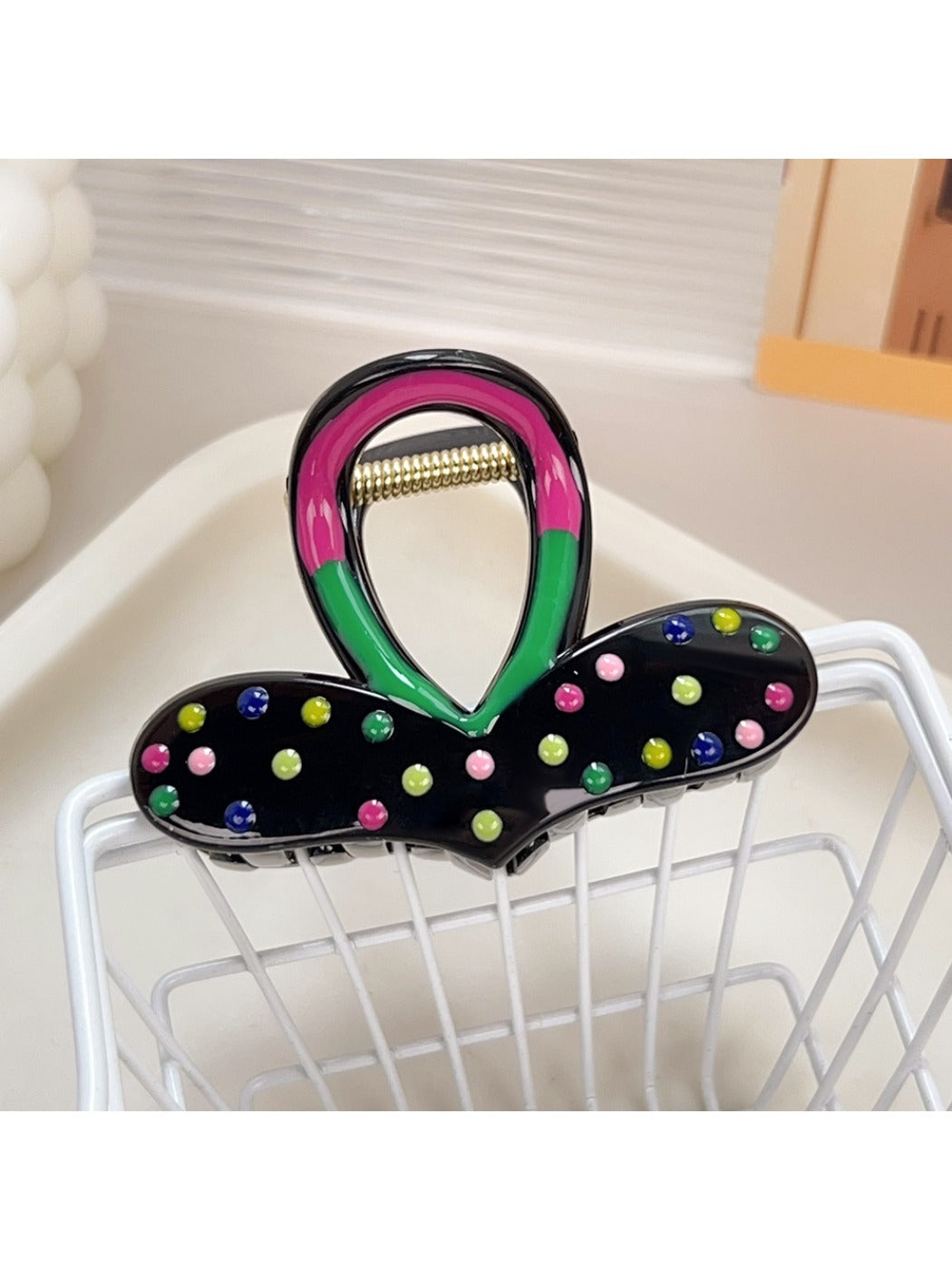 Beau - Heart Dot Hair Clip