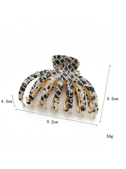 Beau - Chrysanthemum Shape Textured Hair Claw Clip