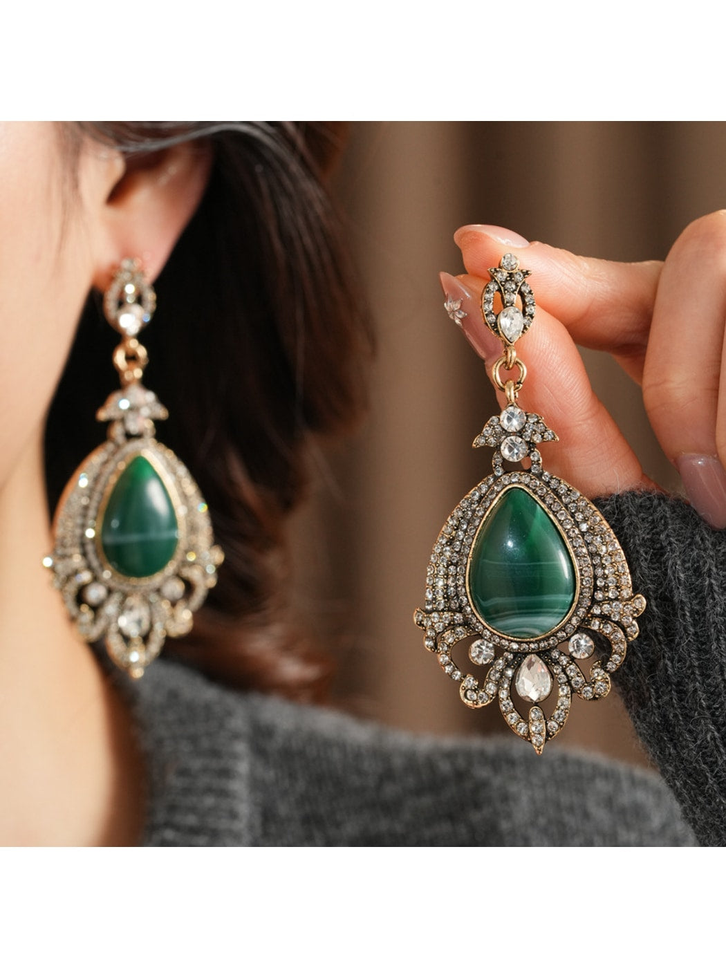 Nozari - Retro Teardrop Dangle Earrings Necklace