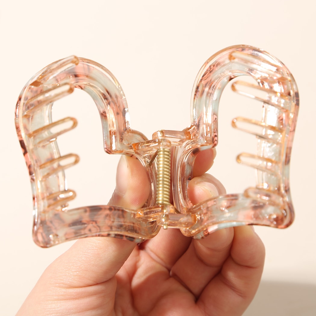 Beau - Acetate Heart Floral Pattern Claw Clip