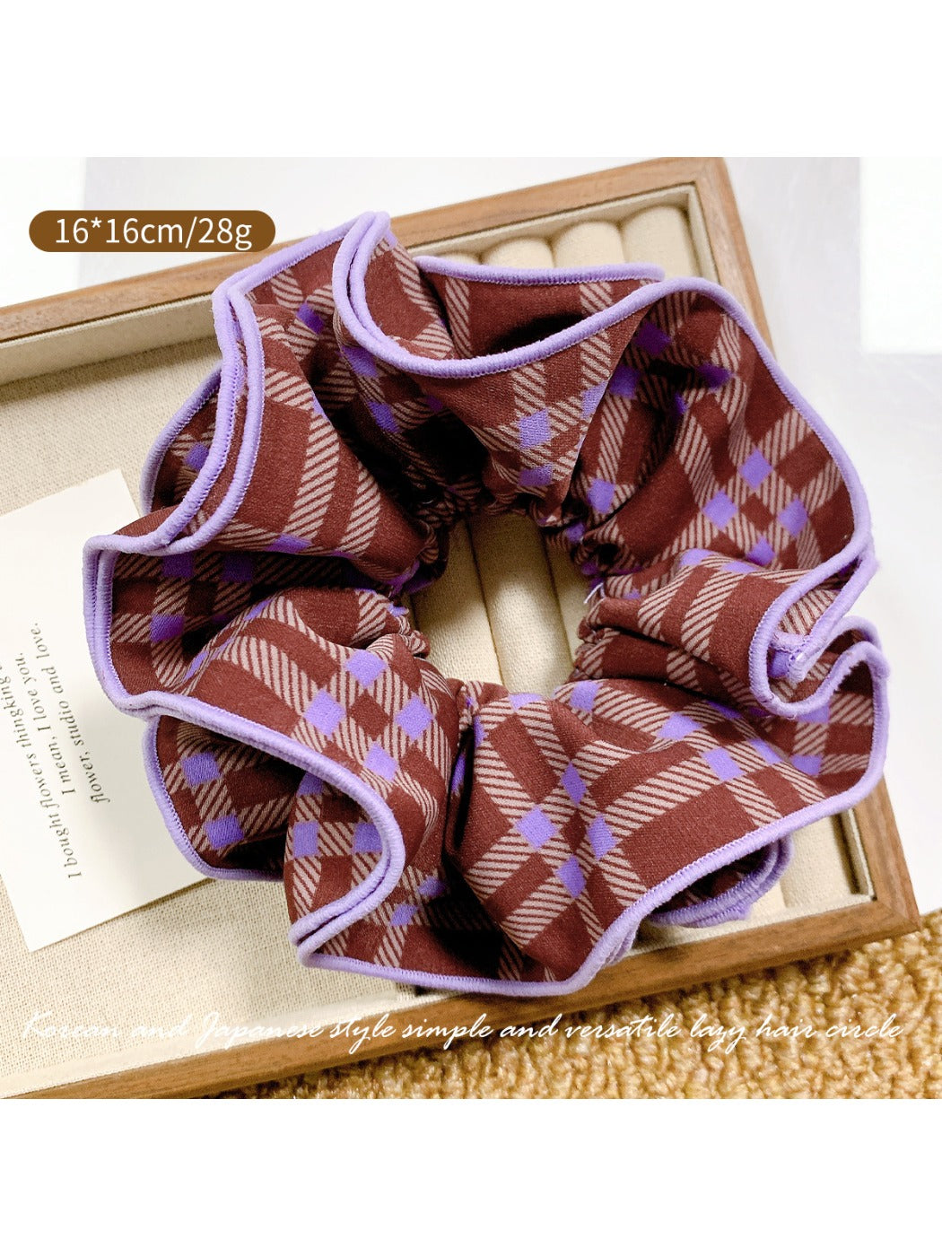 Gifty - Elegant Retro Plaid Scrunchie