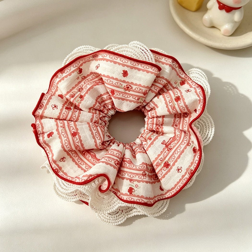 Gifty - Red Plaid Floral Lace Trim Fabric Scrunchie