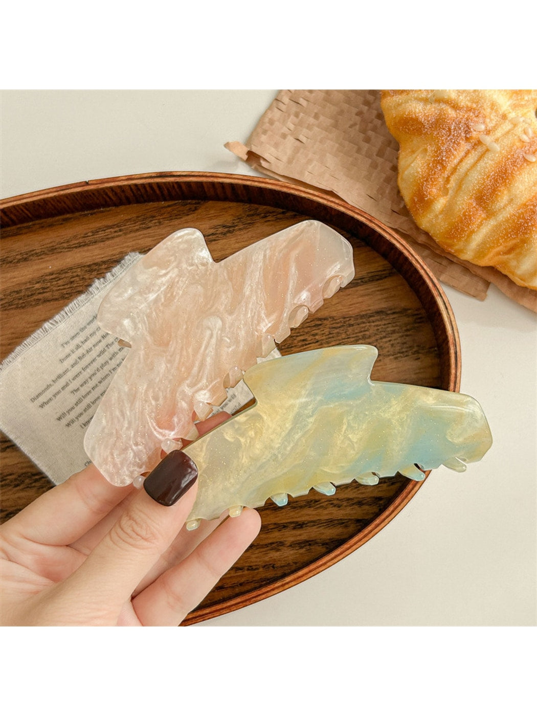Beau - Sweet Style Marbled Claw Clip