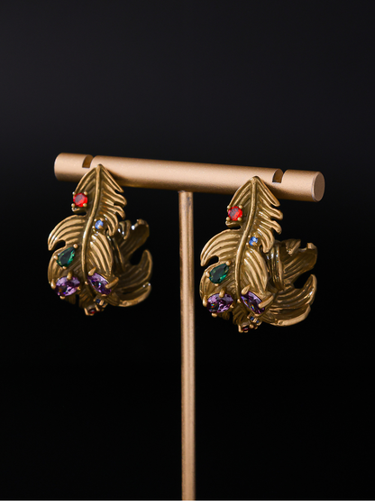 Earedge - Antique Style Leaf Detail Stud Earrings