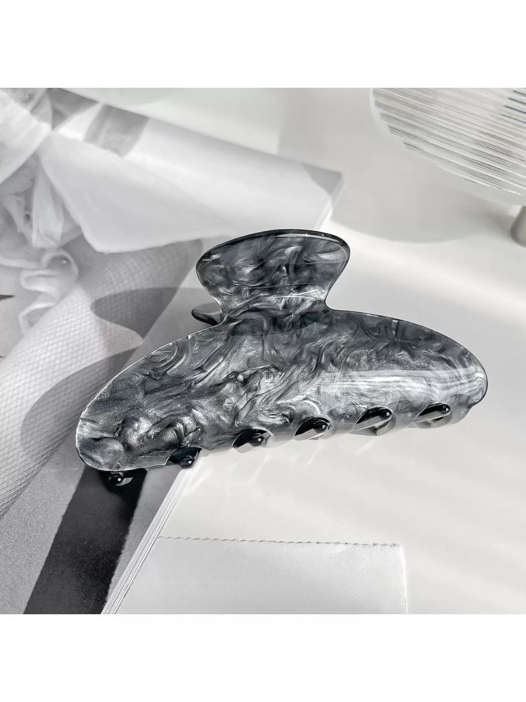 Beau - Stylish Versatile Hair Clip