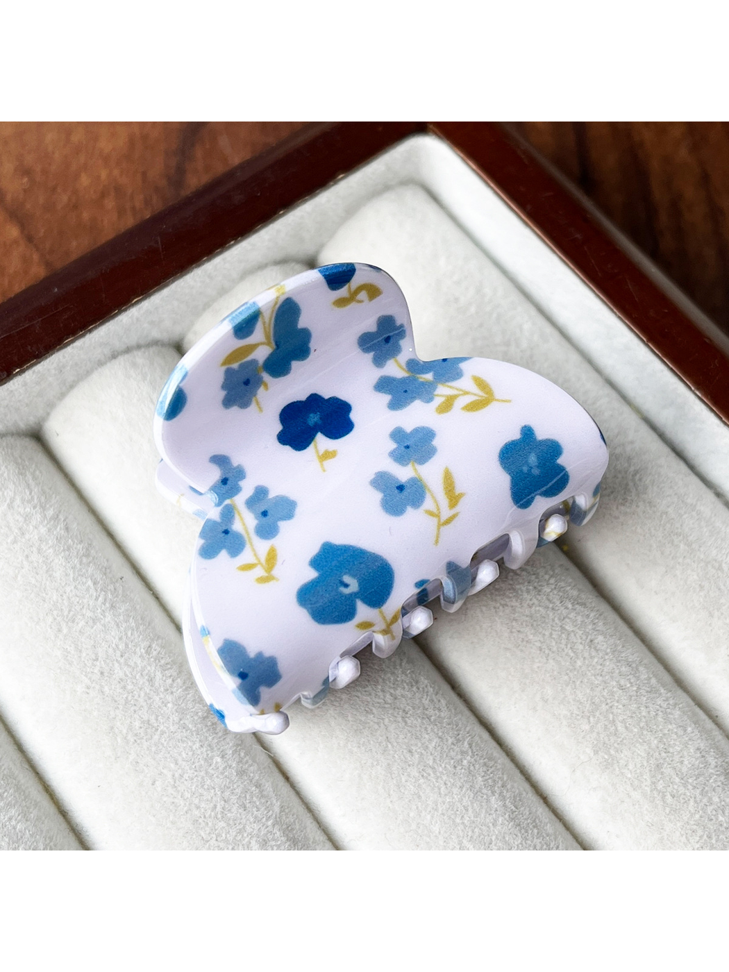 Beau - Sweet Printed Ring Acrylic Hair Claw Clip