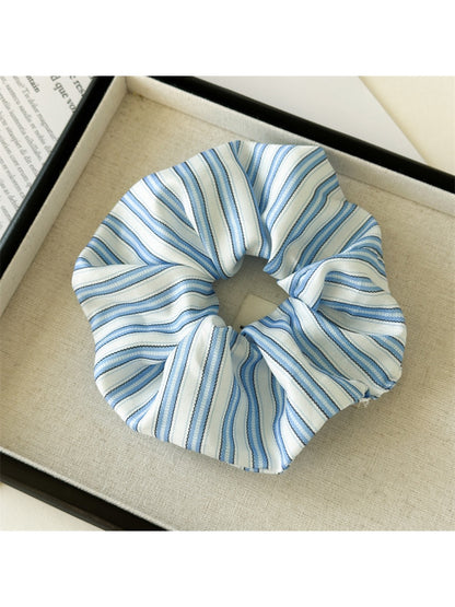 Gifty - Striped Scrunchie Hair Tie