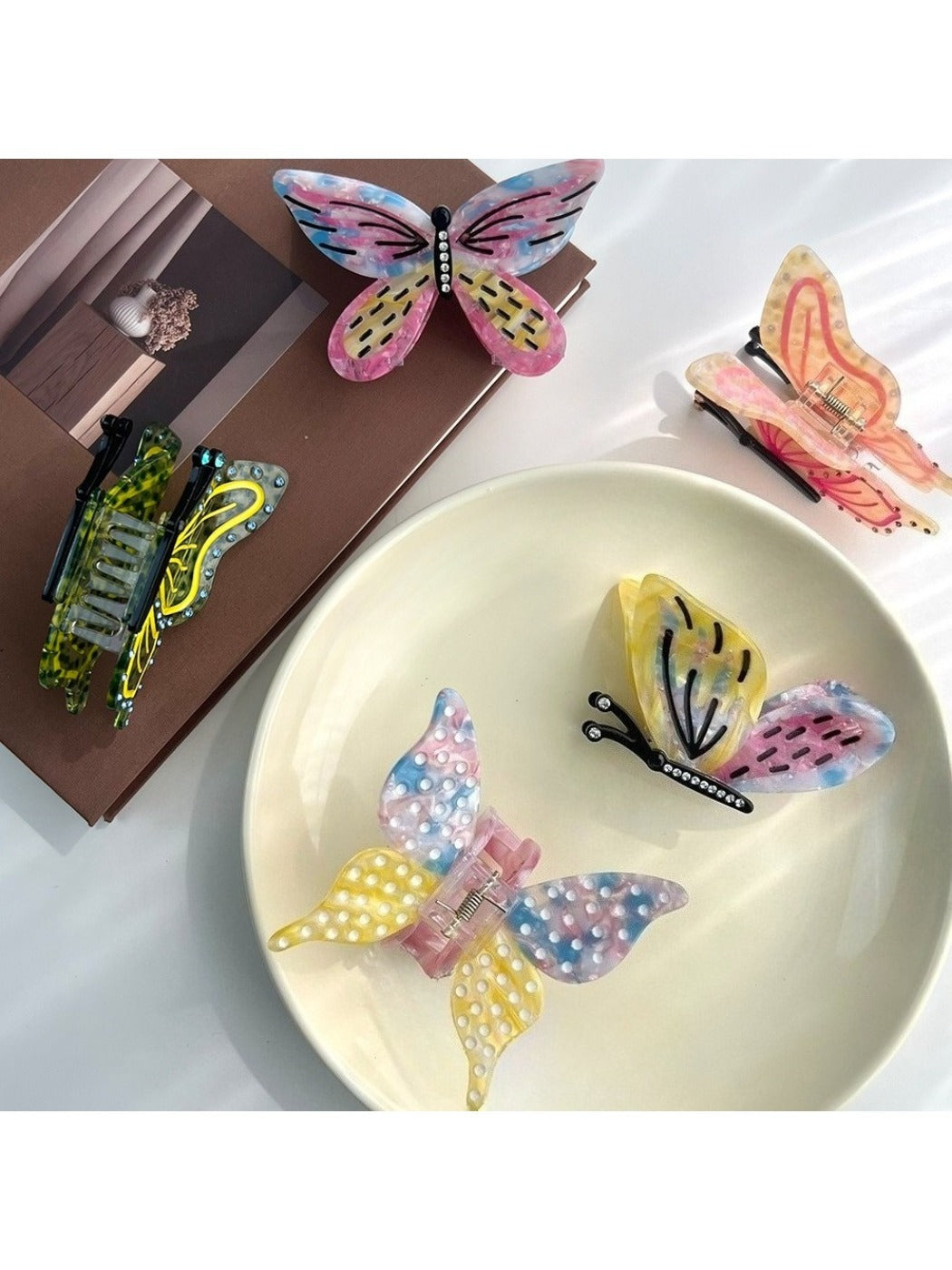 Beau - Polka Dot 3D Butterfly Hair Clip