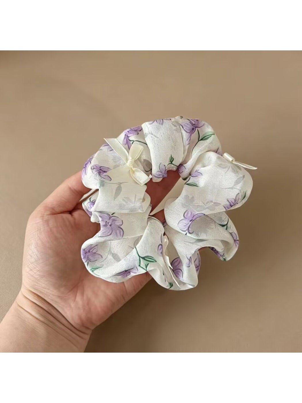 Gifty - Floral Butterfly Bow Polyester Scrunchie