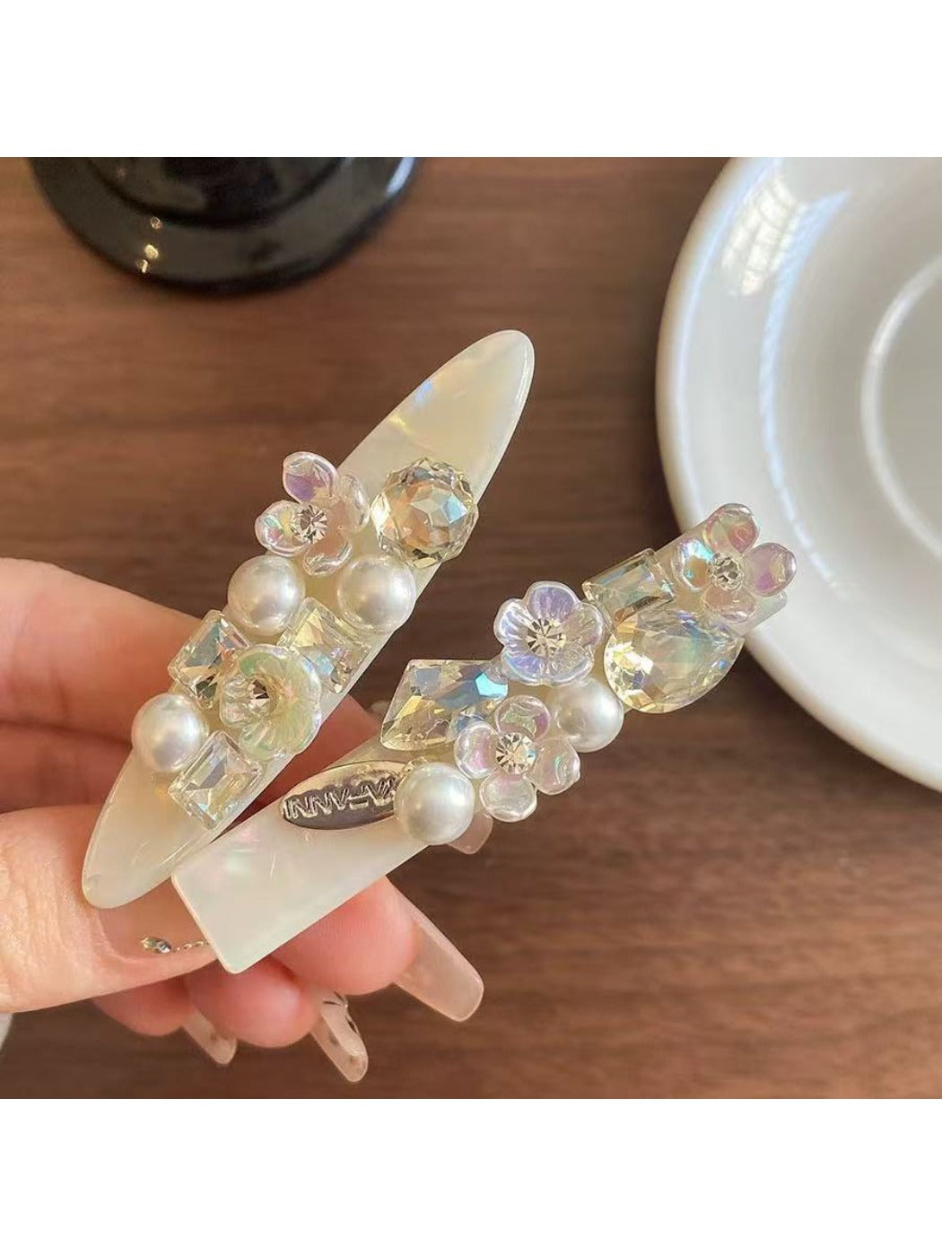 Beau - Geometric Flower Small Hair Clip