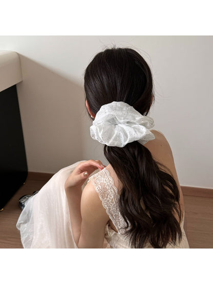 Gifty - Star Detail Textured Polyester Scrunchie