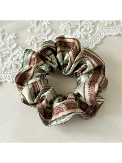 Gifty - Bohemian Satin Scrunchie with Flowing Ties