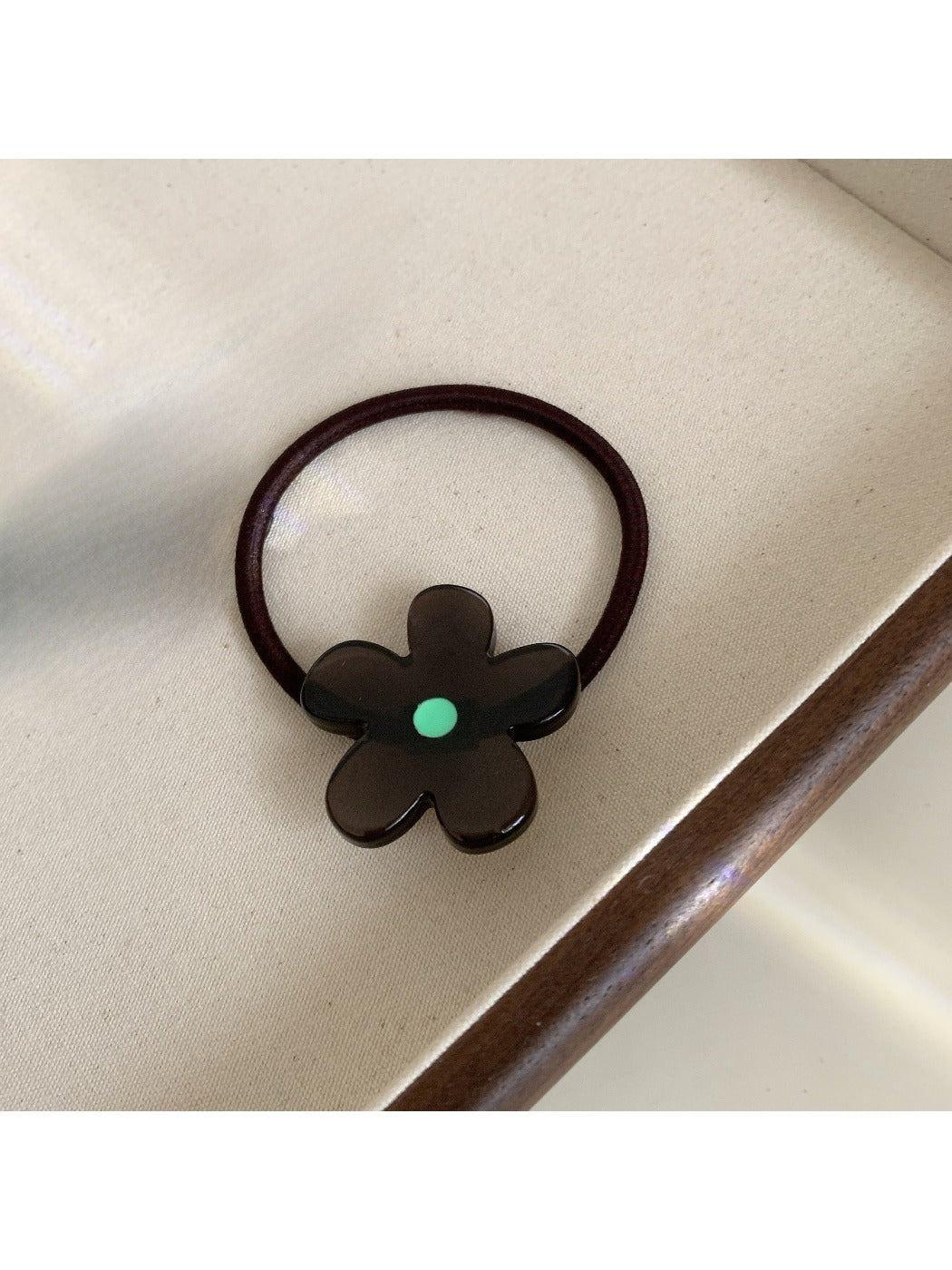 Gifty - High-Stretch Flower Hair Tie