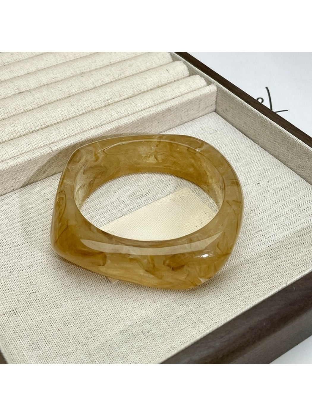 Lovra irregular shaped ombre bangle bracelet with smooth glossy finish