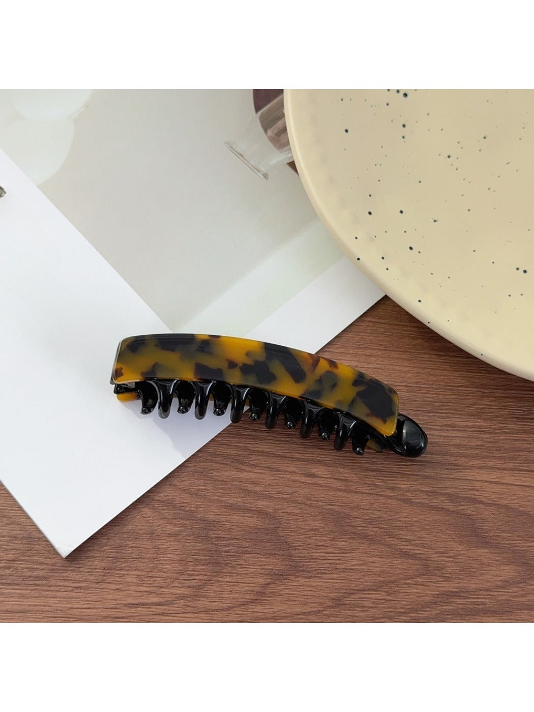 Beau - Elegant Curved Acetate Hair Clip