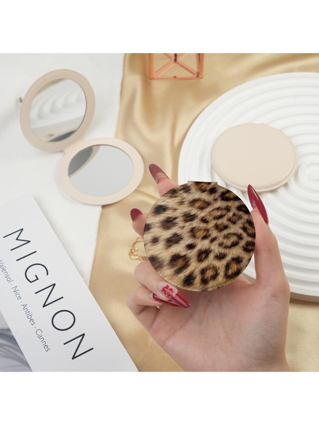 Mirroray - Vintage Leopard Print Round Compact Mirror