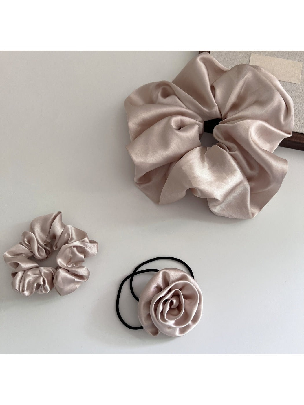 Gifty - Satin 3D Flower Hair Tie
