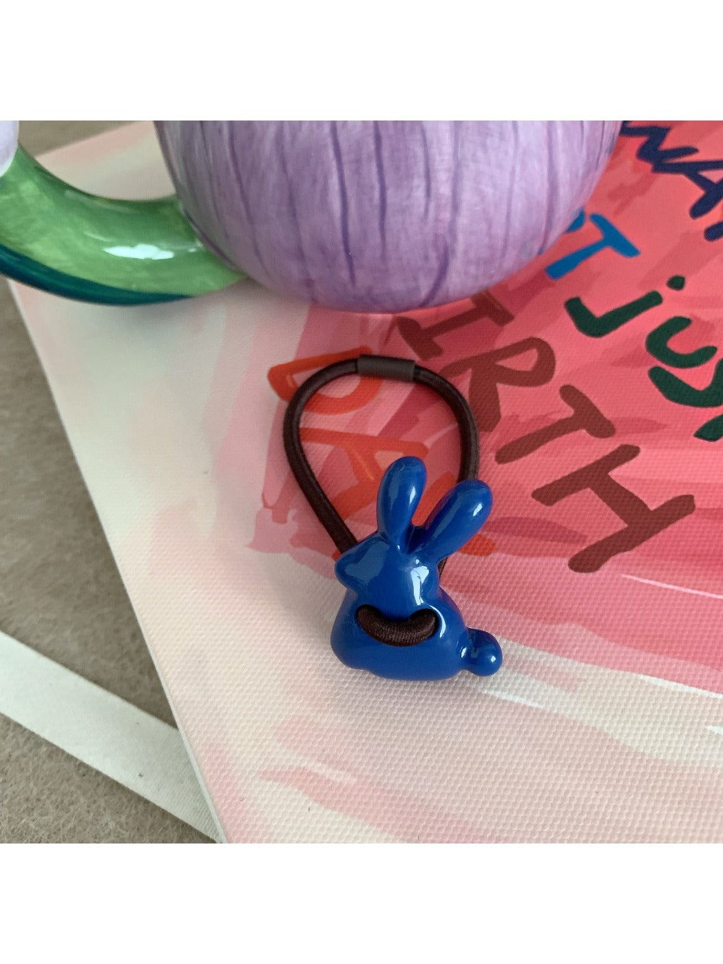Gifty - Cute Retro Hair Tie