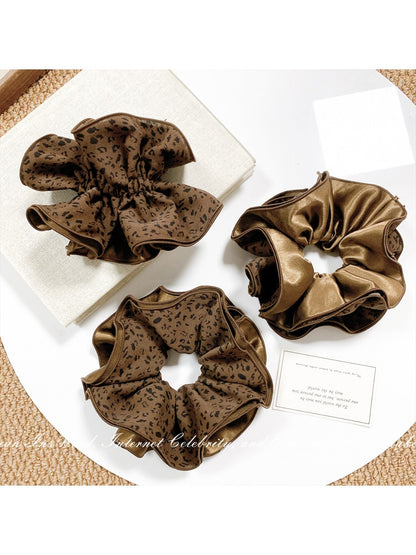 Gifty - Chic Leopard Pattern Scrunchie