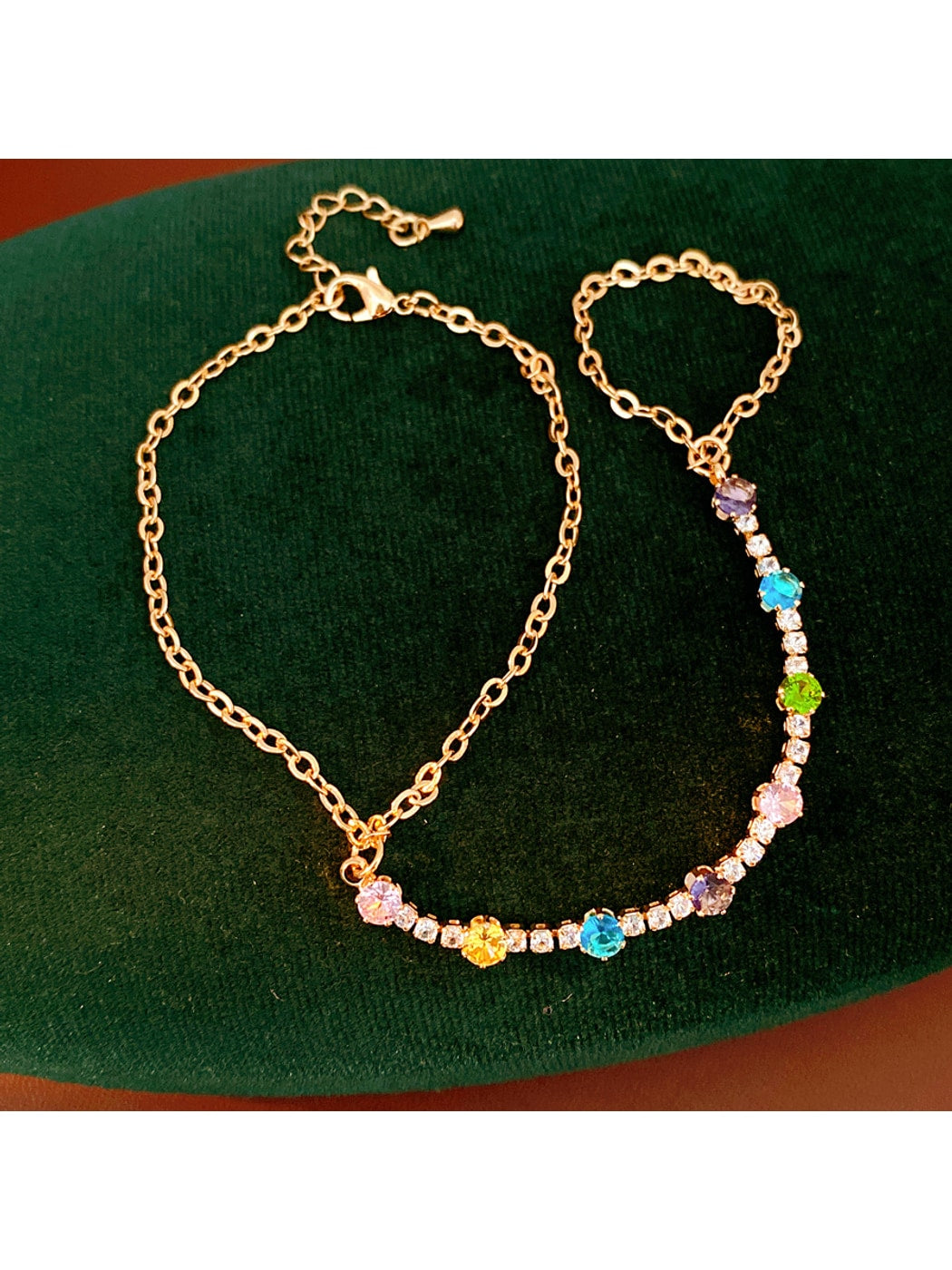 Lovra - Alloy Synthetic Zircon Circle Bracelet
