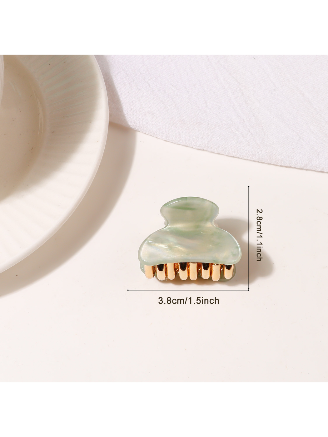 Beau - Mini Textured PVC Vintage Style Claw Clip