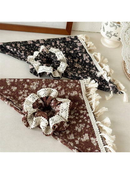 Gifty - Spring Inspired Floral Hair Scrunchie