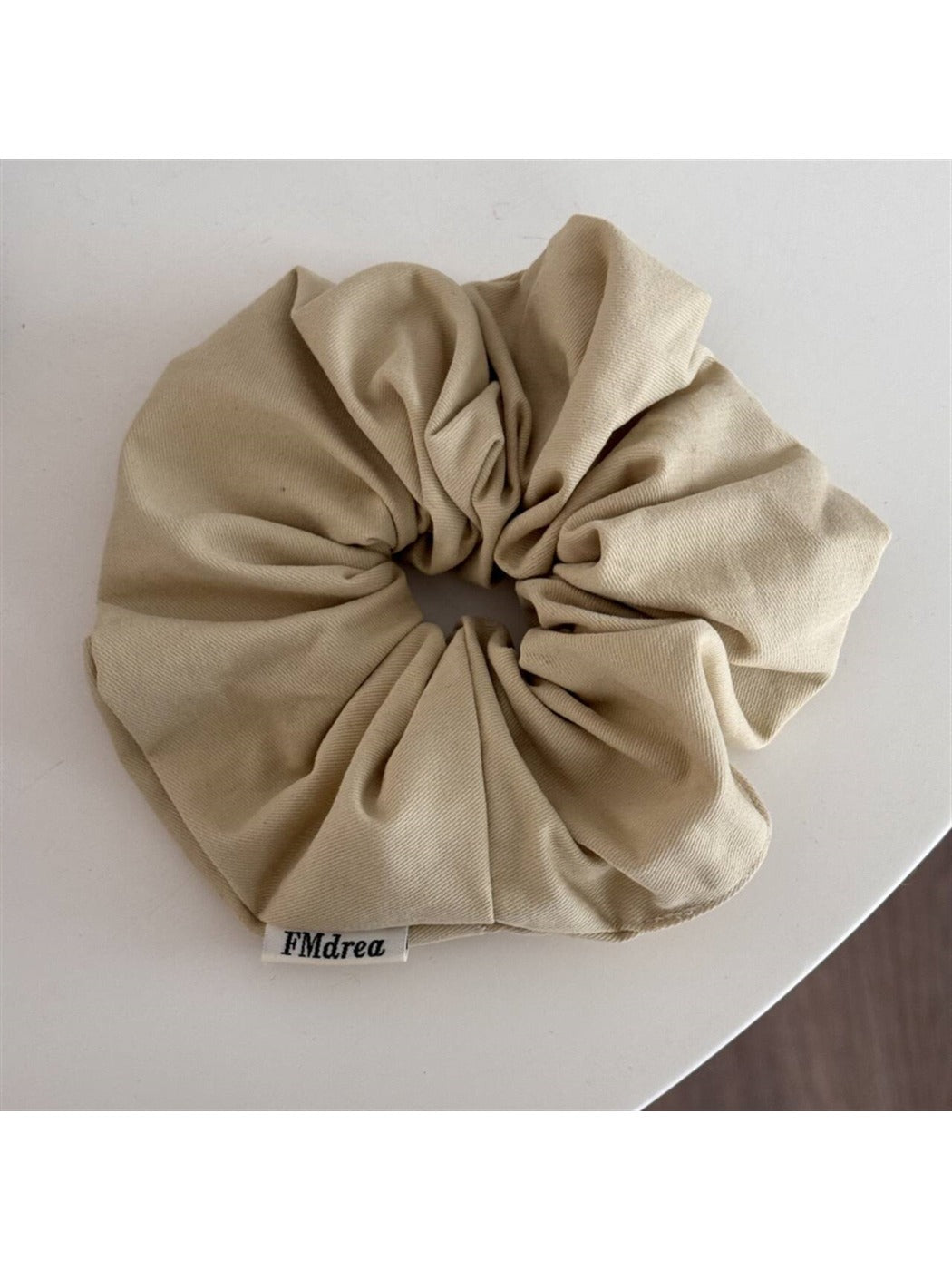 Gifty - Versatile Soft Sweet Scrunchie