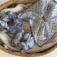 Gifty - Vintage Floral Square Detail Scrunchie
