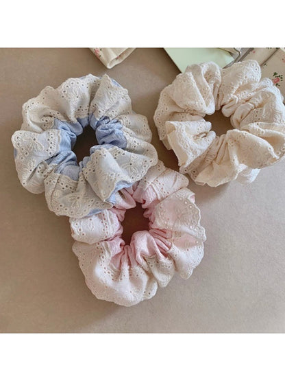 Gifty - Sweet Color-Blocked Scrunchie