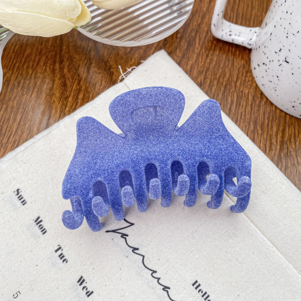 Beau - Solid Plush Textured Fashion Claw Clip