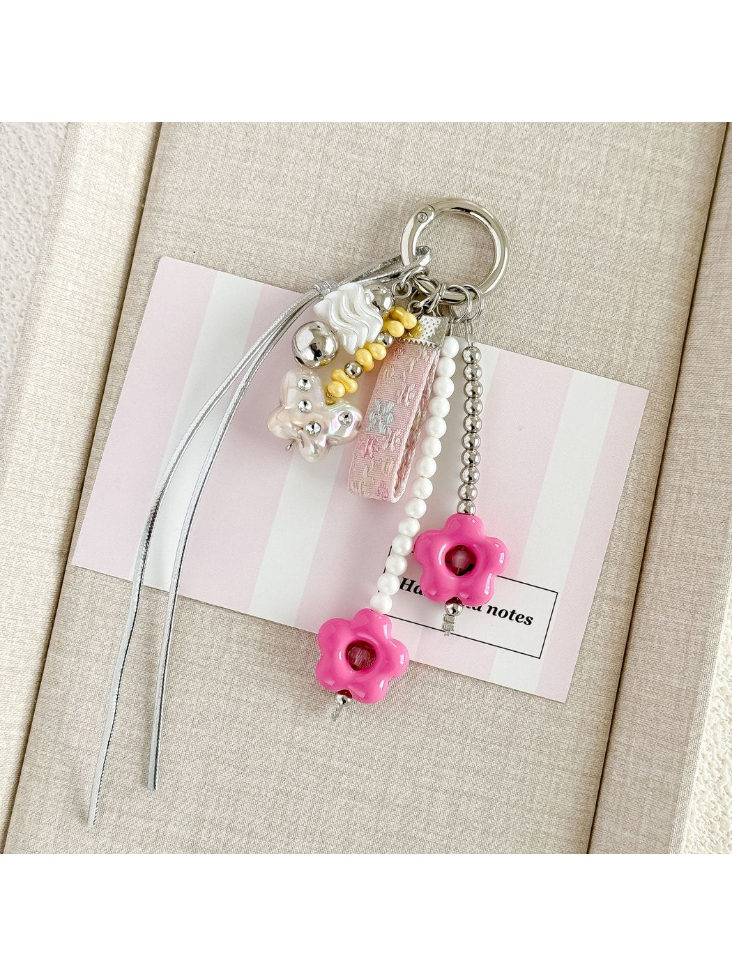 Keypus - Beaded Flower Design Keychain