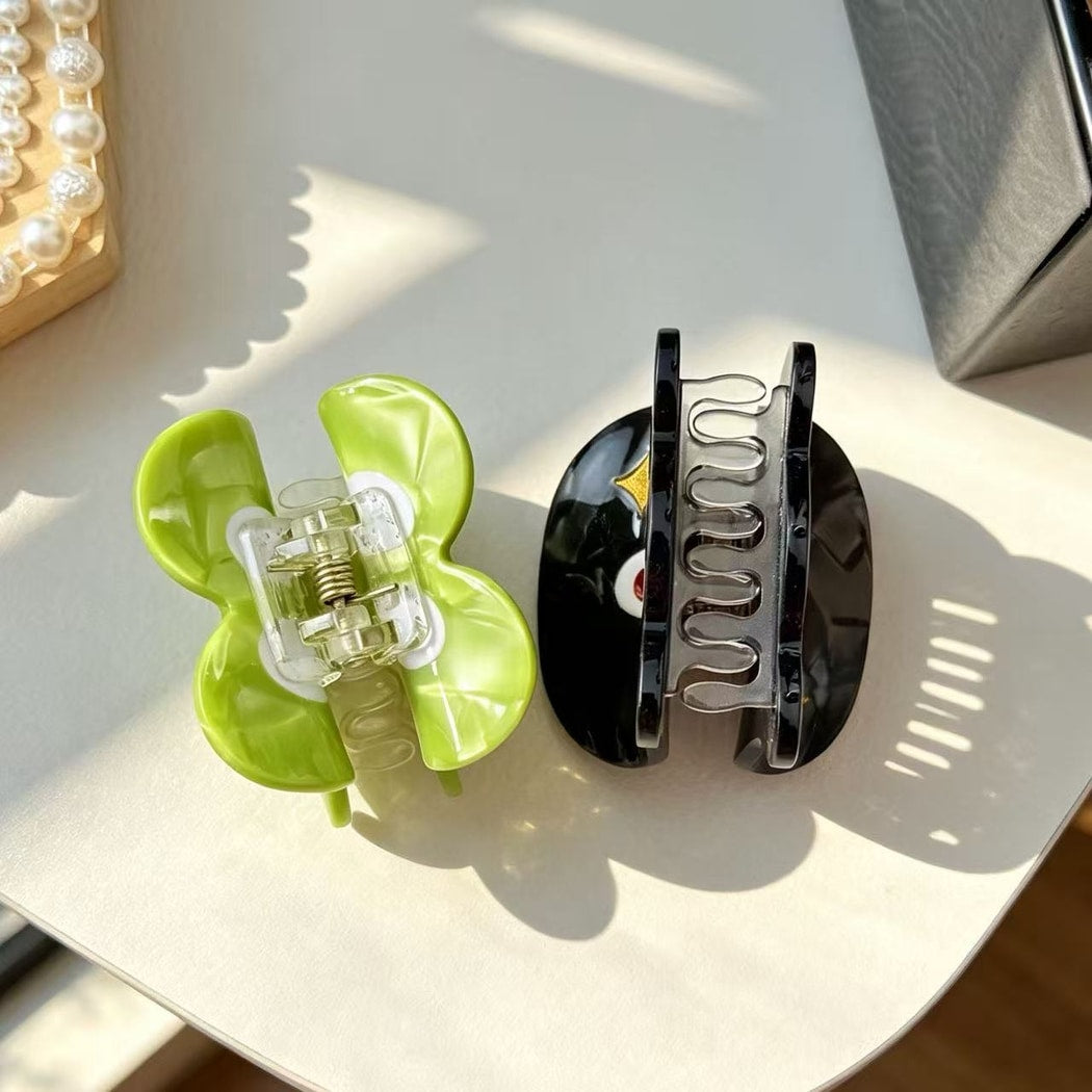 Beau - Playful Monster Cute Claw Clip