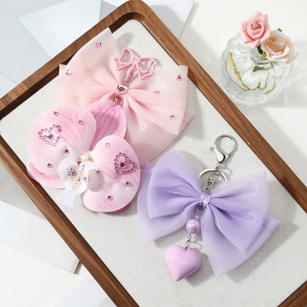 Keypus - Sweet Bow and Heart Charm Keychain