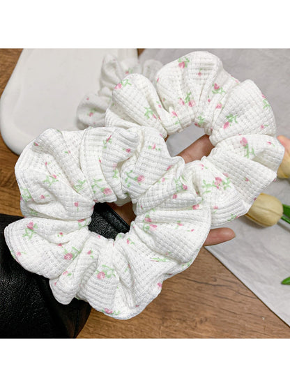 Gifty - Fresh Small Floral Hair Loop