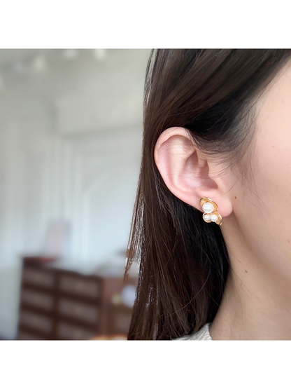 Earedge - Heart Detail Plated Fashion Stud Earrings
