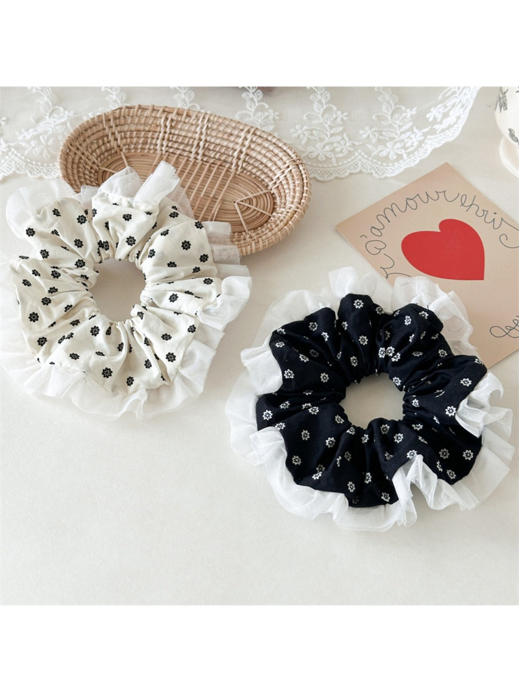 Gifty - Floral Lace Bow Hair Ties