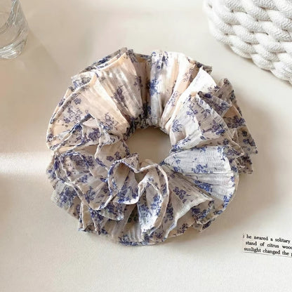 Gifty - Vintage Floral Ruffle Fabric Scrunchie