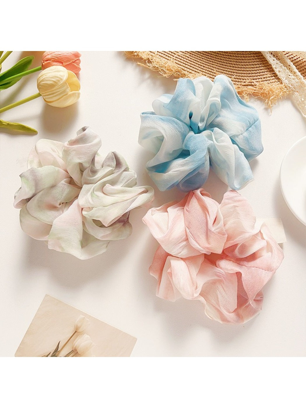 Gifty - Elegant Gradient Color Block Scrunchie