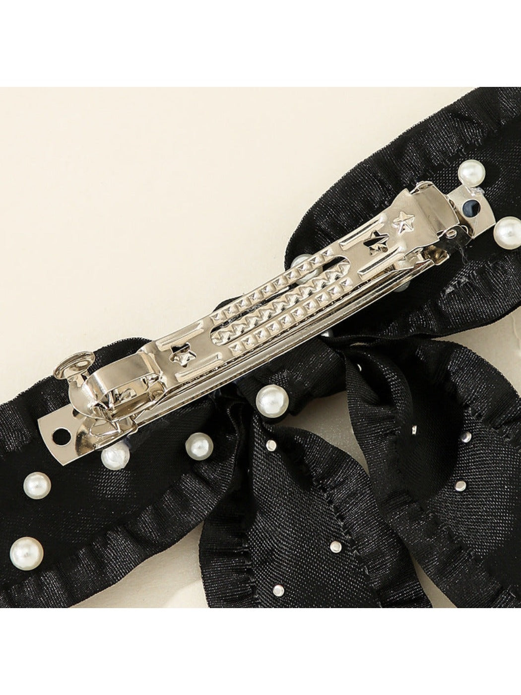 Beau - Coquette Ruffle Edge Bow Hair Clip