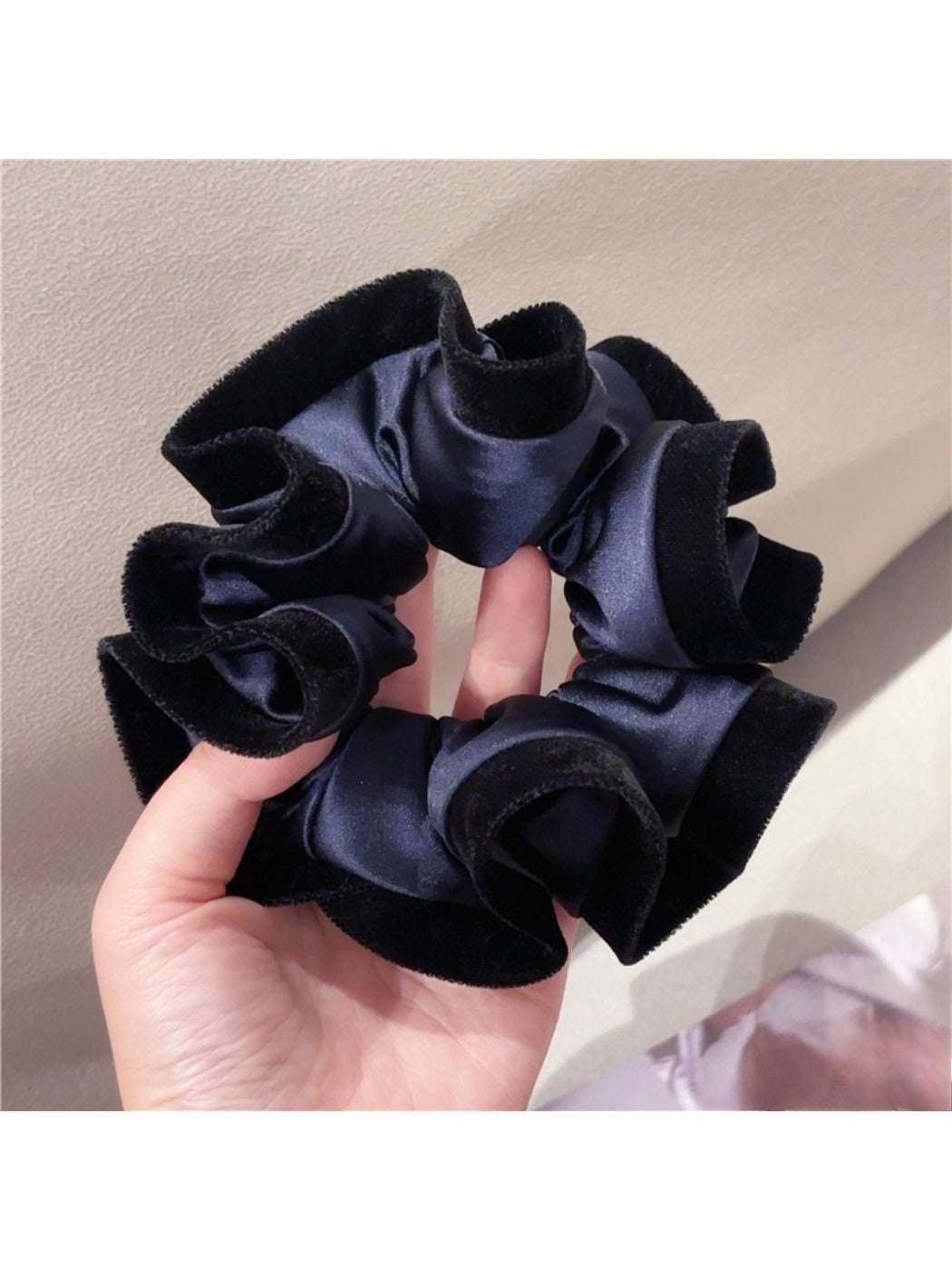 Gifty - Pleated Satin Color Blocking Scrunchie