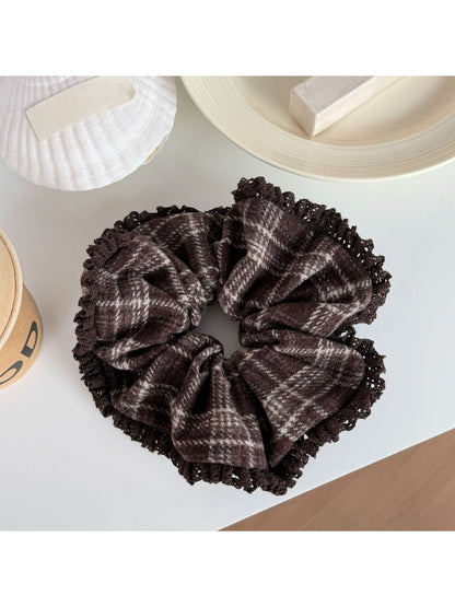 Gifty - Classy Plaid Hair Scrunchie