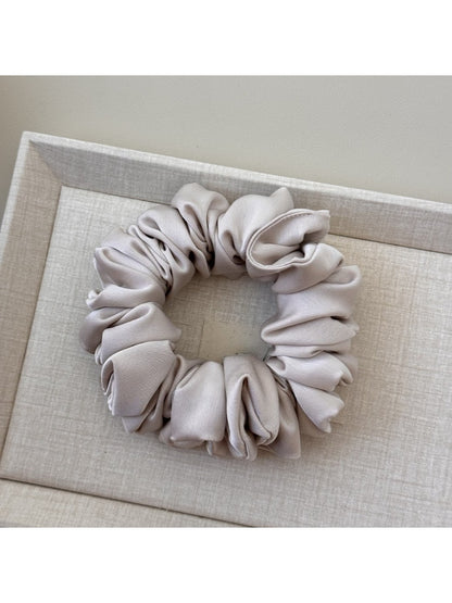 Gifty - Versatile Ruched Satin Hair Scrunchies
