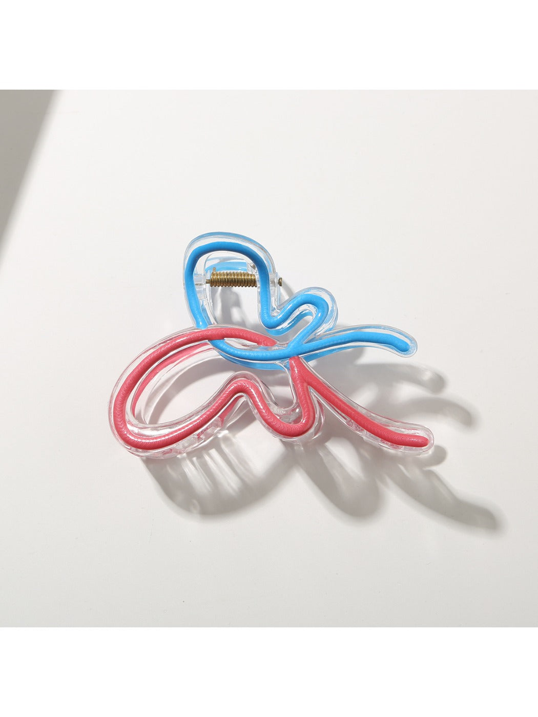 Detailed shot of butterfly wing pattern on Beau hair clip