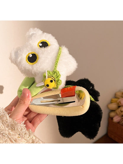 Beau - Plush Cat Hair Clip with Bee Charm