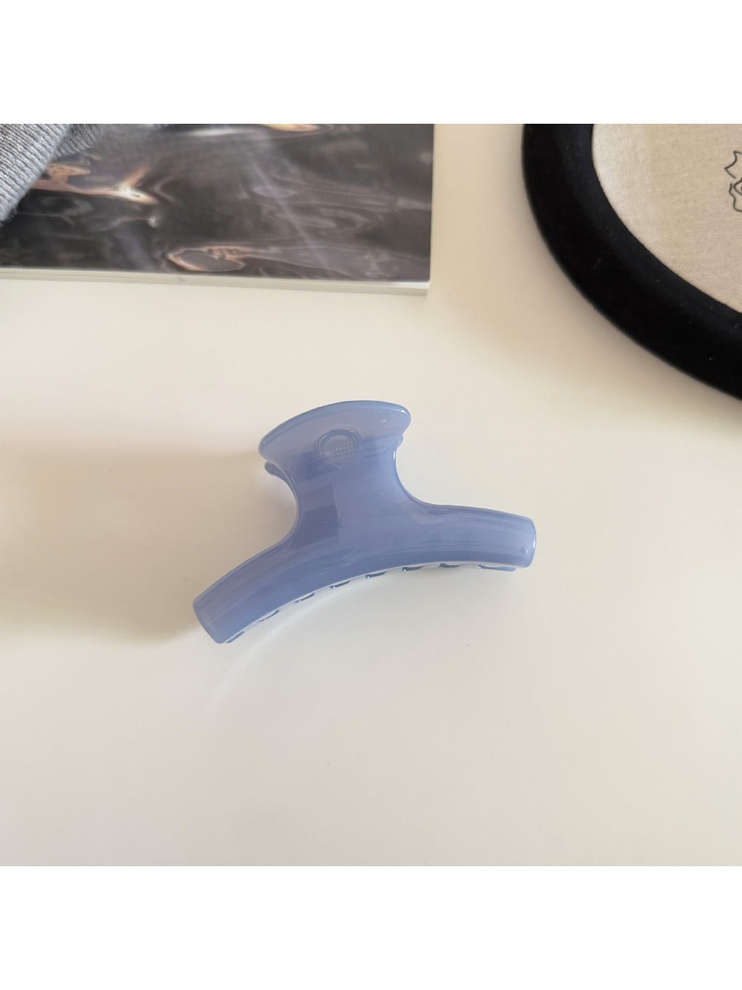 Beau - Fashionable Minimalist Colorful Hair Clip