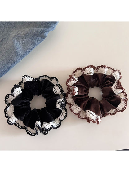 Gifty - Minimalist Chic Vintage Scrunchie