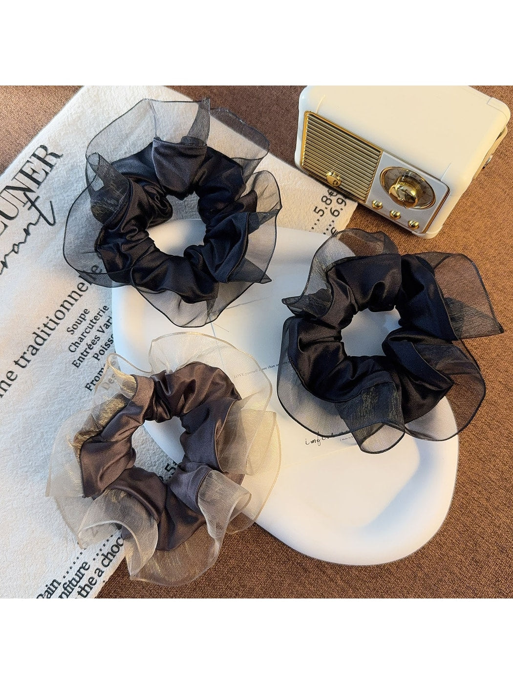 Gifty - Ruffle Mesh Fabric Bow Detail Scrunchie