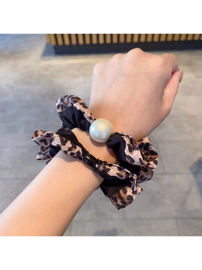 Gifty - Leopard Print Color-Block Scrunchie